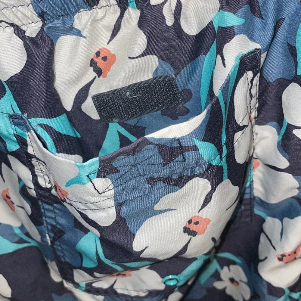 •OLD NAVY•MENS BLUE FLORAL 8